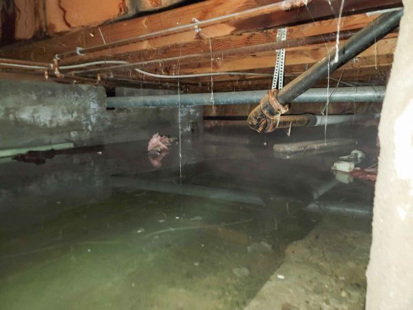 Crawlspace Water Restoration in Crystal Lake
